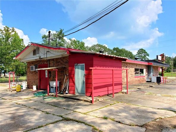1727 N Pine St, Deridder, LA 70634